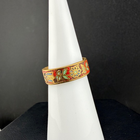 Estate Jewelry - Vintage Cloisonne Enamel Flower Band Ring Red Gold Tone Size 4